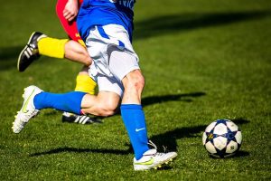 Tratamiento del Esguince de Rodilla Grado 2 en el Fútbol, ¿Qué es un Esguince de Rodilla?, Cómo es la Anatomía de la Rodilla, ¿Cómo se produce el Esguince de Rodilla Grado 2?, Causas del esguince de rodilla grado 2 en el fútbol, ¿Cuáles son los grados del esguince de rodilla?, Síntomas del esguince de rodilla grado 2 en el fútbol, Diagnóstico del esguince de rodilla grado 2, Tratamiento del esguince de rodilla grado 2 en el fútbol, Factores de riesgo del esguince de rodilla grado 2 en el fútbol, Cómo prevenir el esguince de rodilla grado 2 en el fútbol,